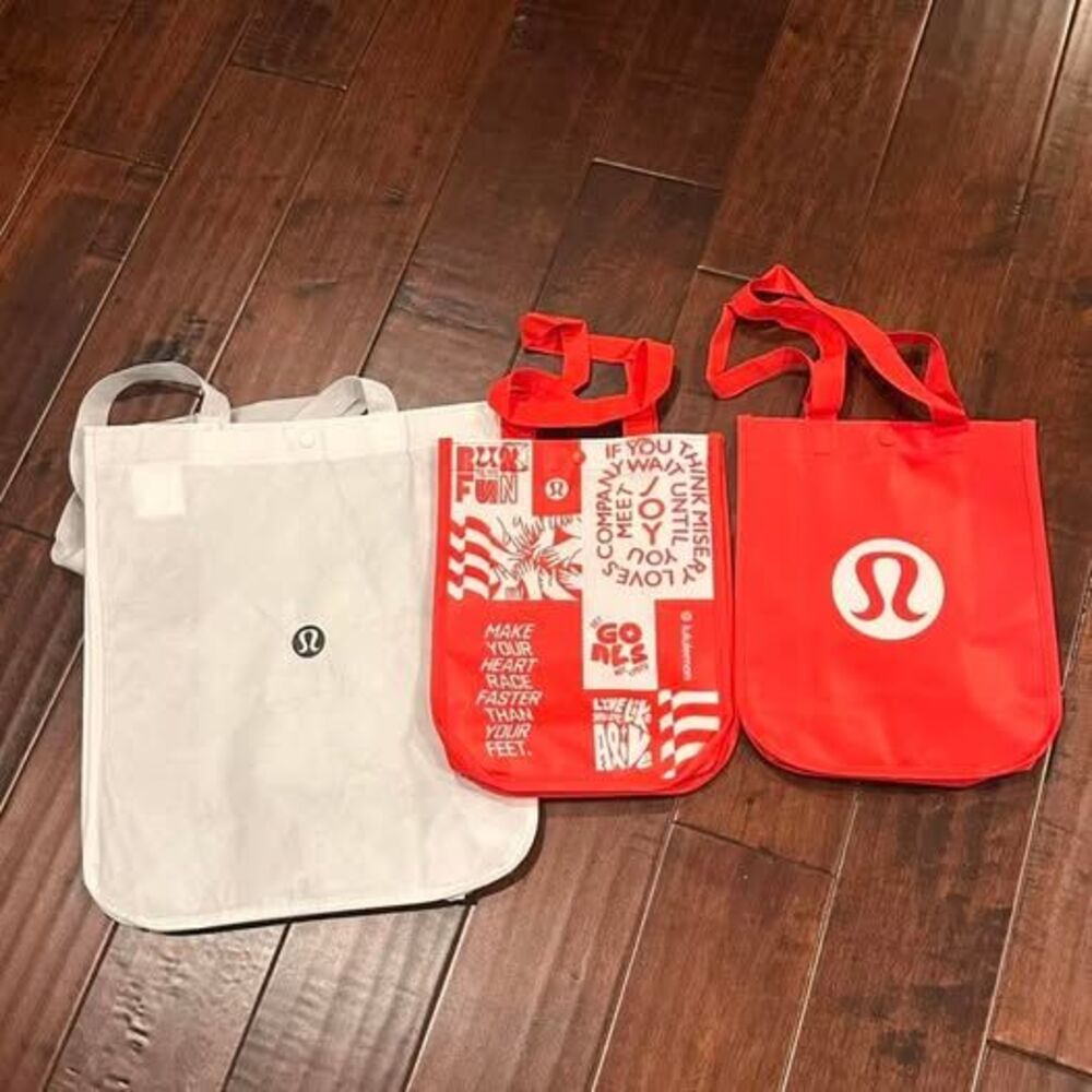Lululemon Reusable Shopping Totes - New